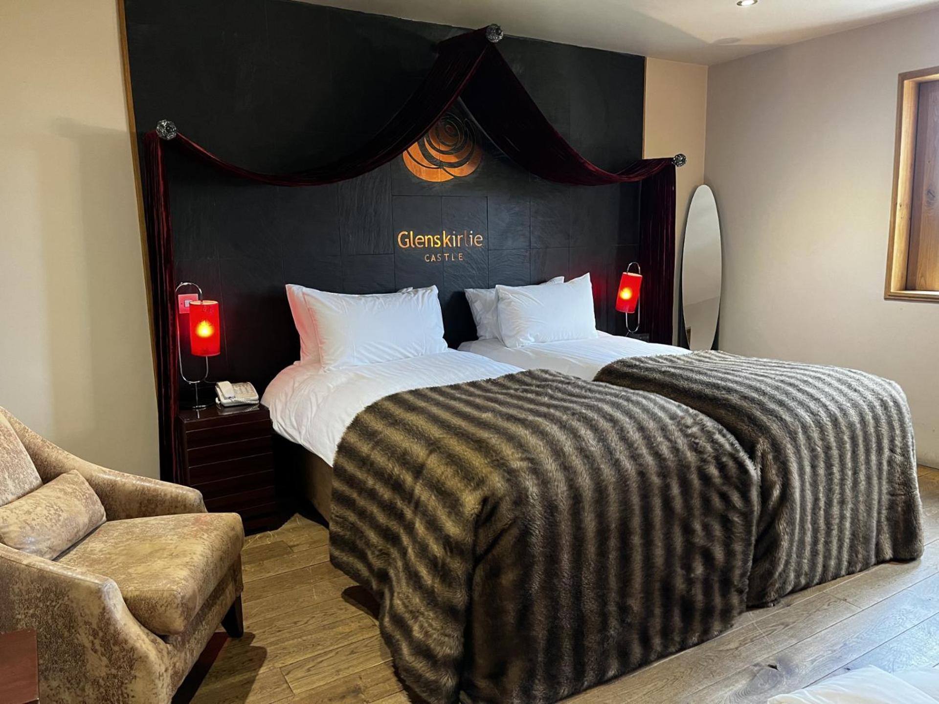Glenskirlie Castle Hotel Banknock ภายนอก รูปภาพ